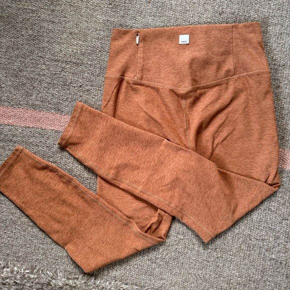 Vuori Pants - Vuori Rust Leggings